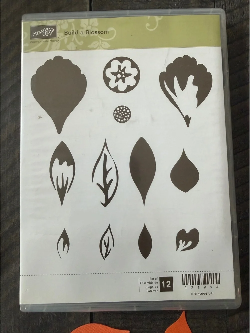 Stampin’ Up Build a Blossom stamp set with Blossom Petal shape punch
